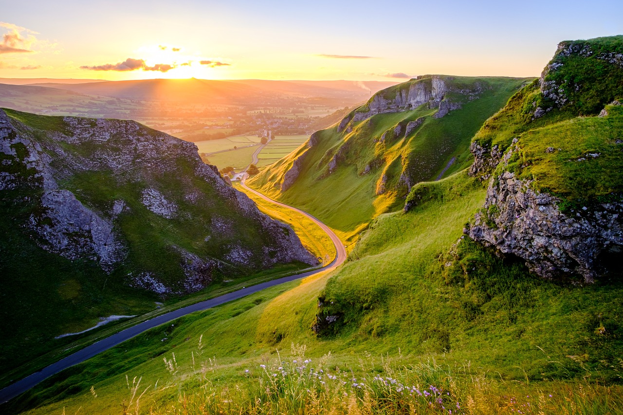 Romantic places to visit in Derbyshire this February